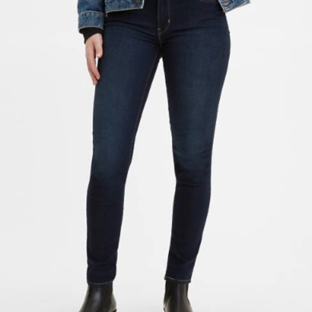 Levi’s 711 Skinny Sculpt